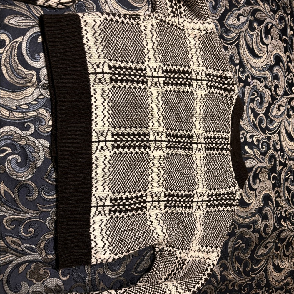 Cardigan - Picture 4 of 4